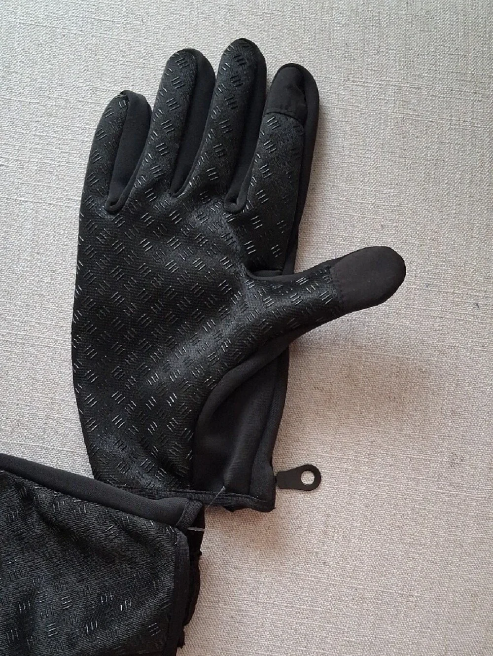 N/A comfortable black